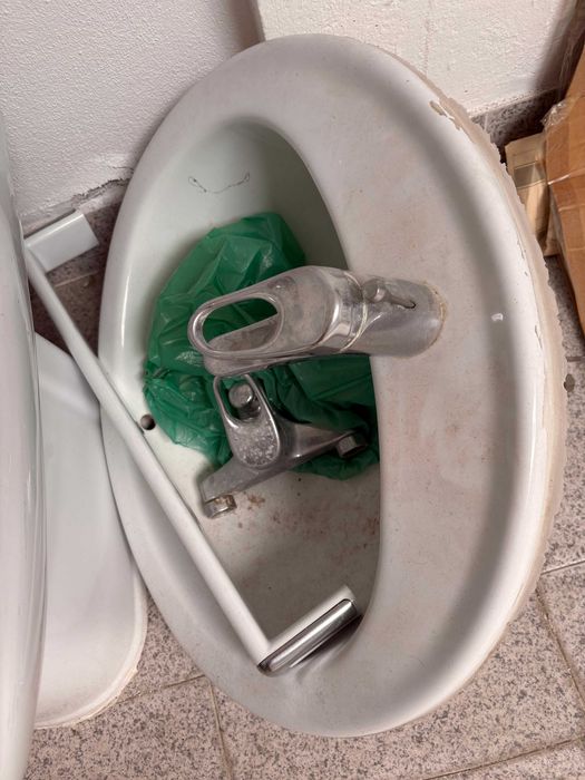 Lavatório WC Roca