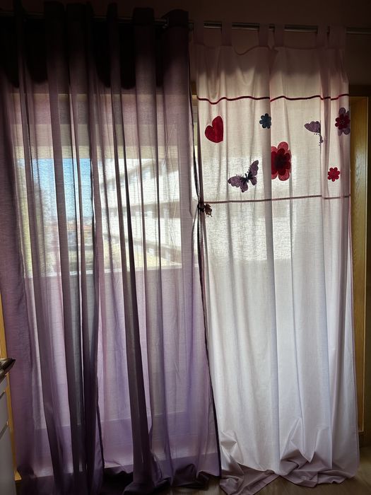 Candeeiro+Cortinados - Quarto Bebé menina