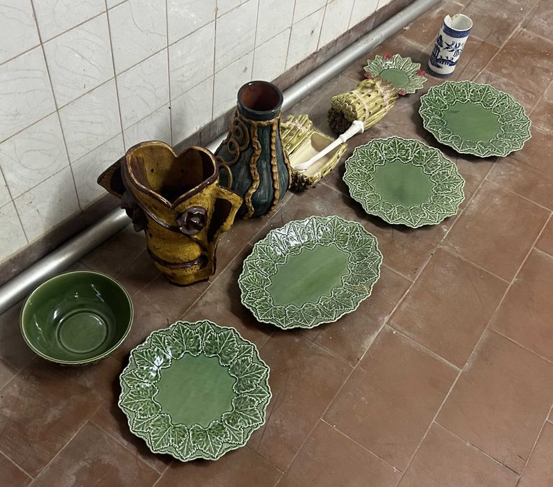 Lote 11 Peças de Cerâmica Vintage - Estilo Caldas / Bordallo e Artesanato