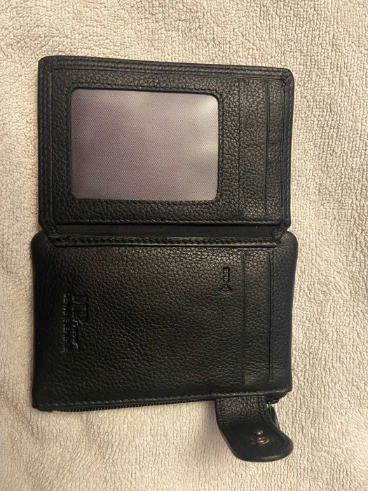 Porta-cartões MP 4C Preto