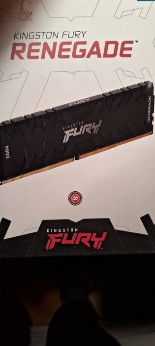 Оперативна пам'ять Kingston furi 32гб