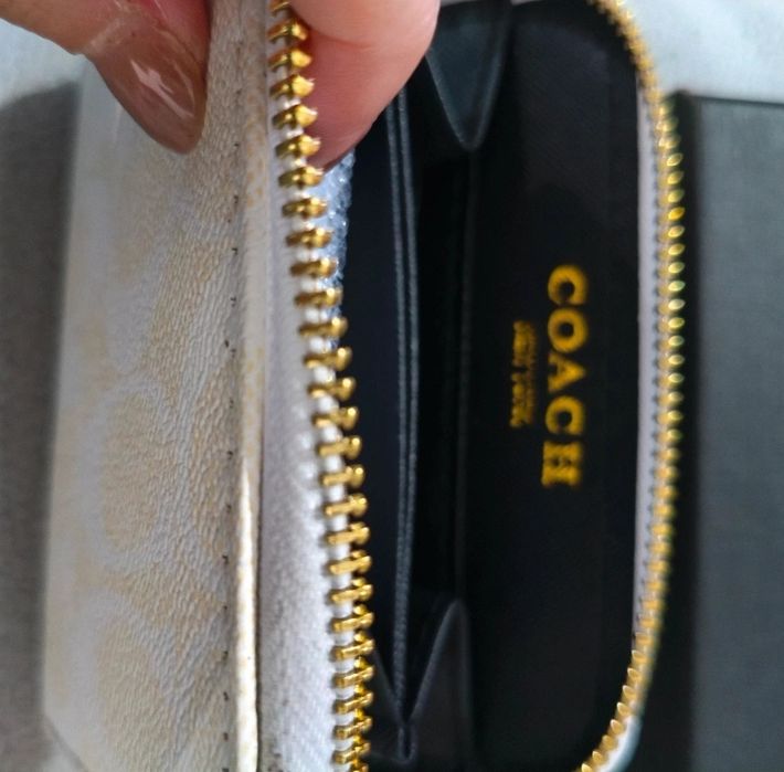 Carteira Coach Branca Nova