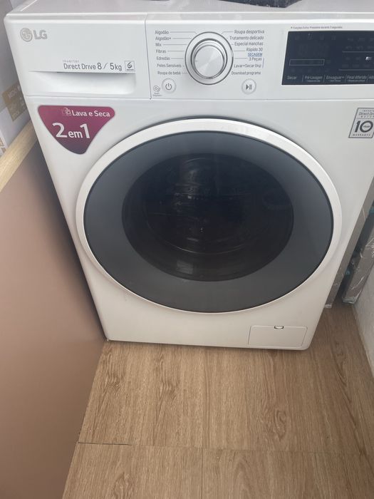 Maquina de lavar e secar lg muito pouco uso