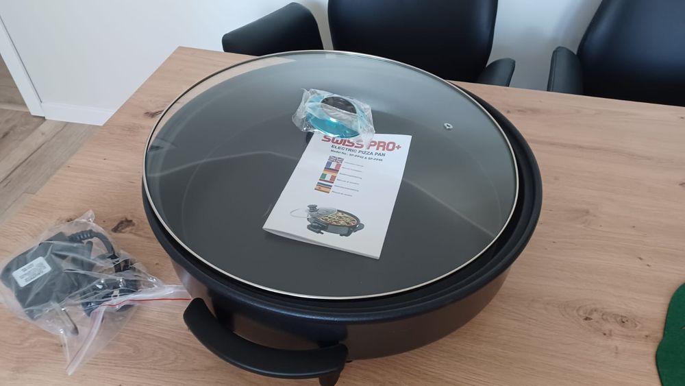 Piekarnik do pizzy Swiss Pro+ Pizza Pan