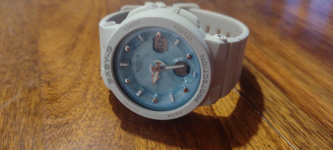 Casio baby g 5570 hotsell