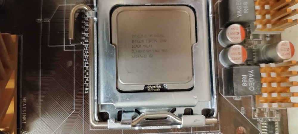 Материнская плата ASUS P5Q SE2 + Проц + Память 4Gb + куллер.