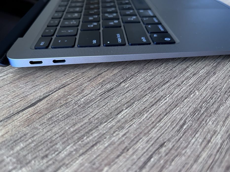 Macbook air m1 8/512