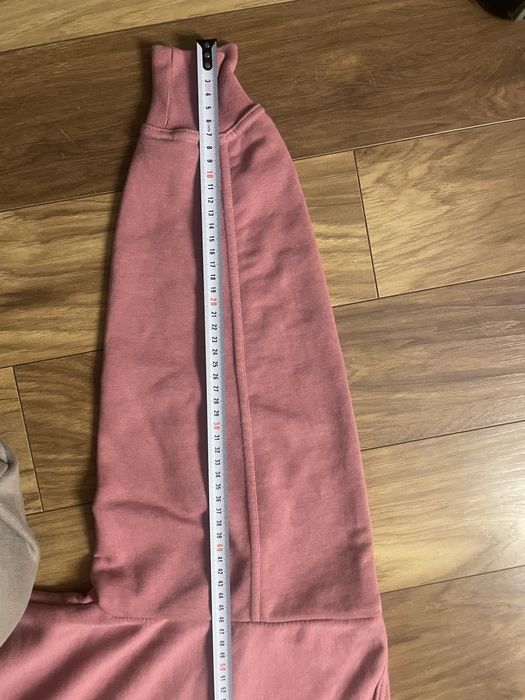 Różowa bluza cropped Nike