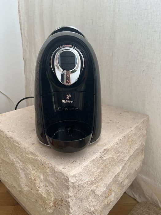 Ekspres do kawy kapsułkowy Tchibo cafissimo czarny