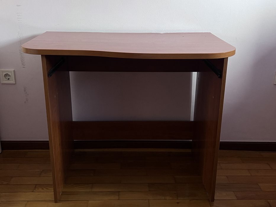 Mesa para portatil mesa para desktop