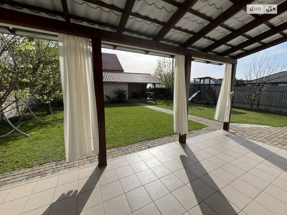 Продаж дуплекса в передмісті Ужгорода