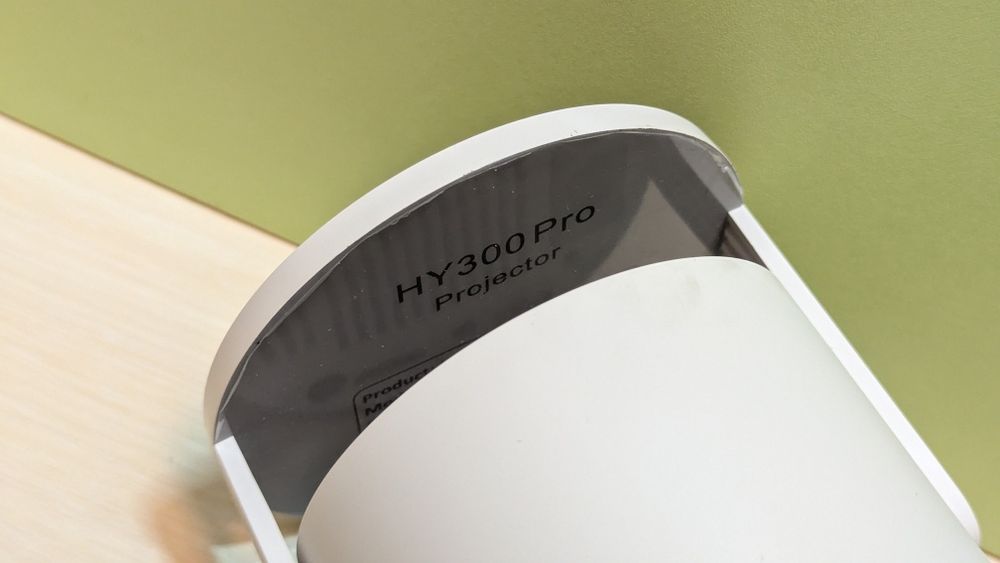 Проектор HY300 Pro (Wi-Fi / Bluetooth / Android)