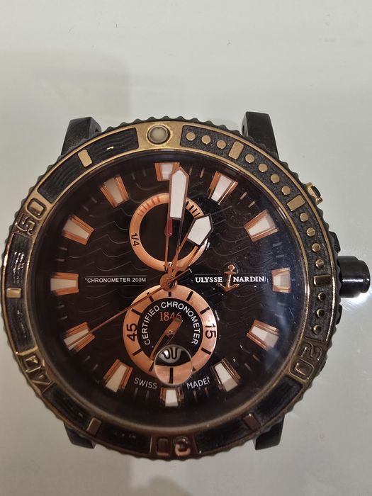 Продам годинник  без ремінця.