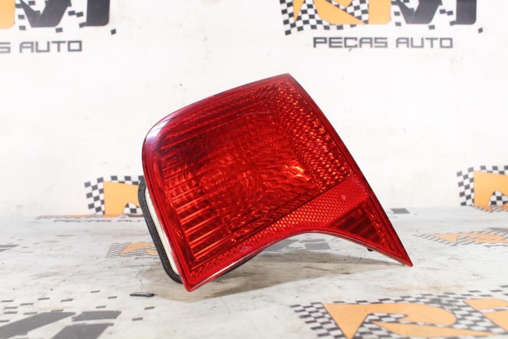 Farolim direito AUDI A4 (8EC, B7)