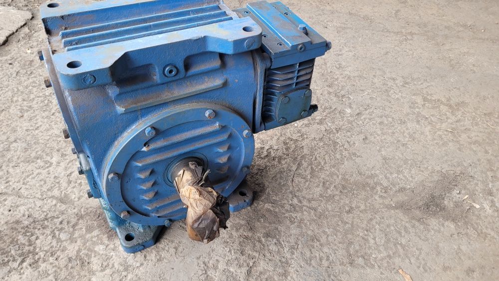 Редуктор Ч2. 160-200-12-21