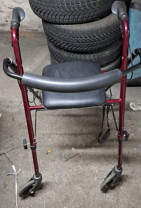 Sprzedam chodzik dla seniora