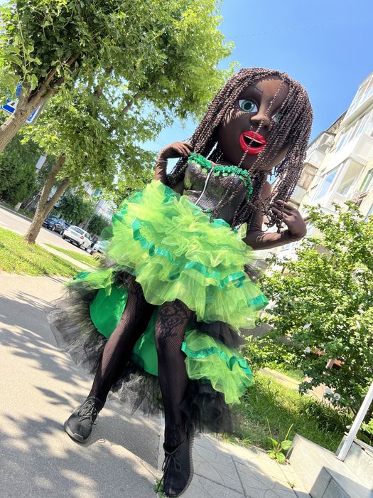 Стриптизерша на день народження, аніматор ,Африканка стриптизерша