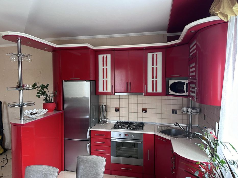 Продам кухню !!!