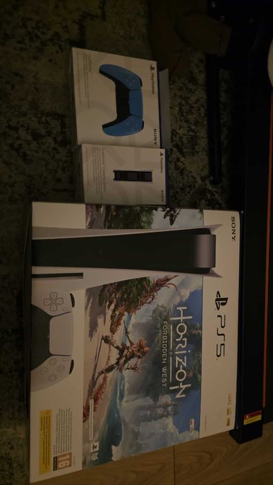 PS5 z napędem 2 pady