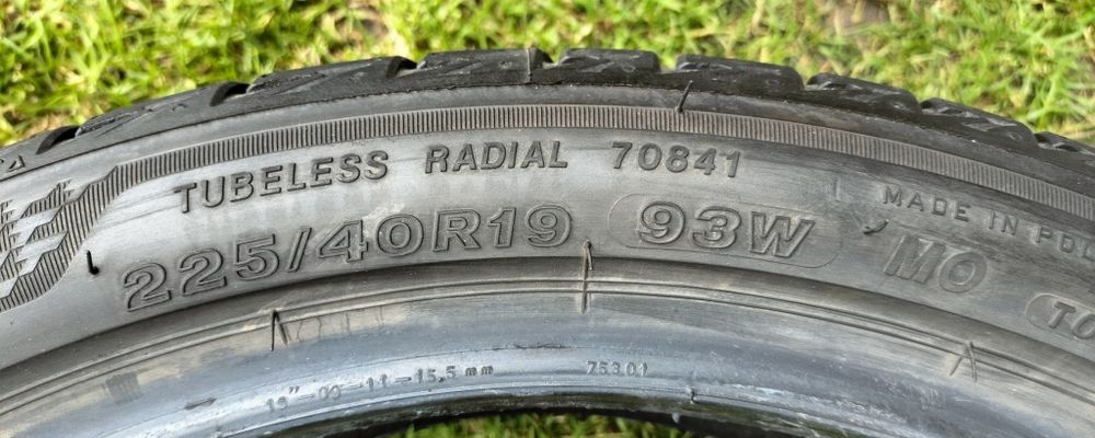 Opony Bridgestone Turanza T005 225/40R19 93W DOT 1224 Jak nowe