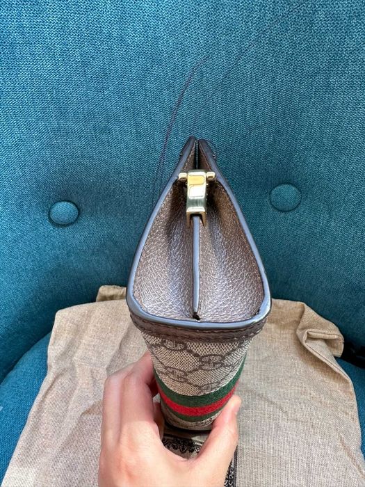 Gucci Ophidia Shoulder BagGG Supreme Medium Brown