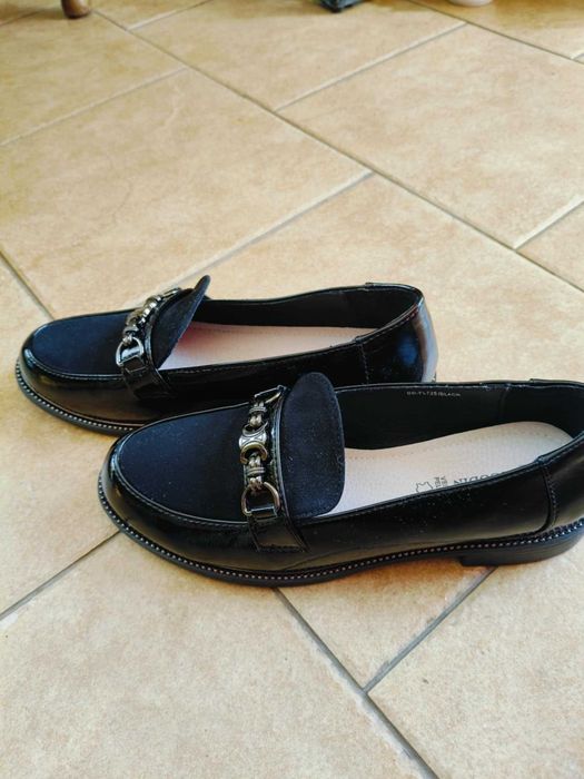 Buty damskie, mokasyny,  39, czarne, prawie nowe