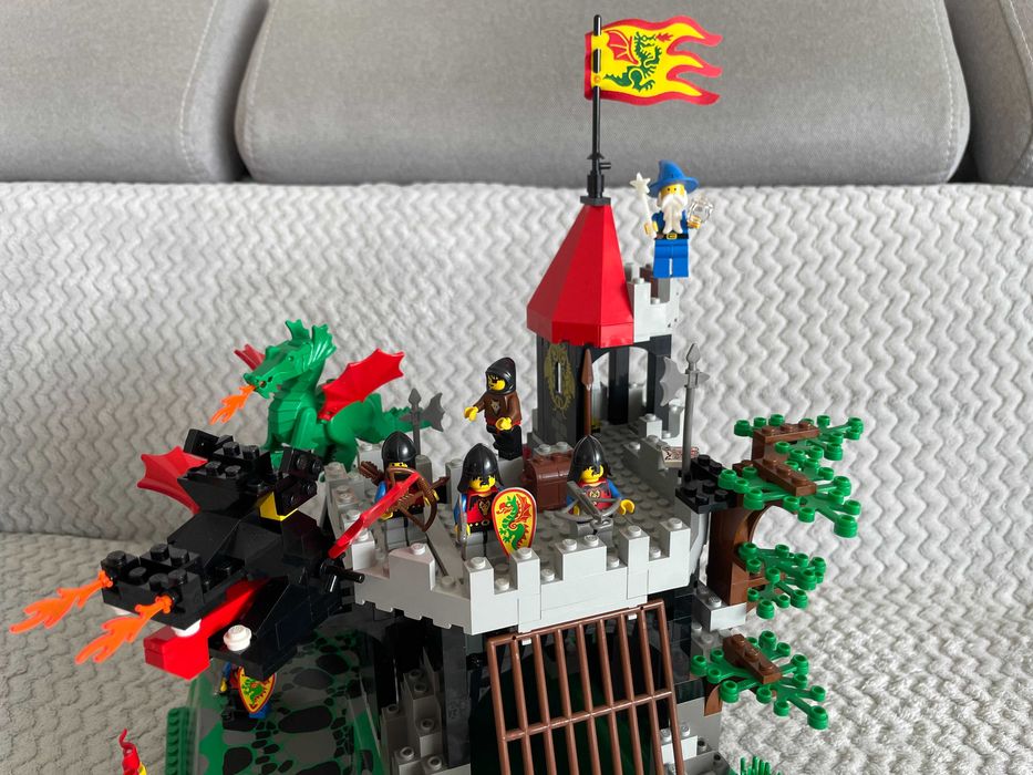 Lego 6082 Fire Breathing Fortress = kompletny 100% + dostawa za DARMO