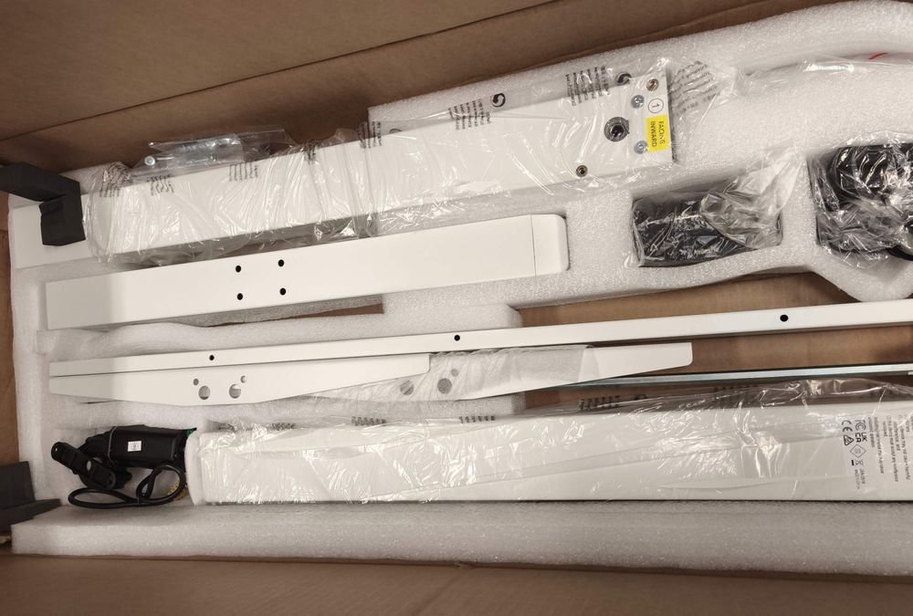 elektryczne biurko podnoszone regulowane białe