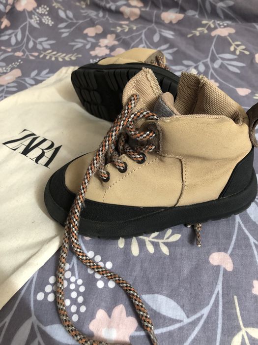Взуття Zara на хлопчика 23р