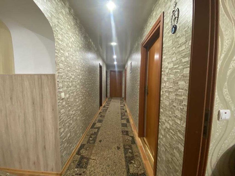 Продажа 4-комнатной квартиры в районе ж/м Тополь