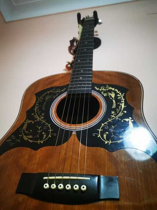 Guitarra Acústica
