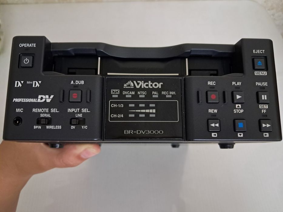 Відеорекордер Victor BR - DV 3000