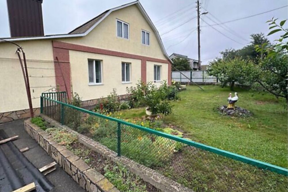 Оренда частини будинку . Вінниця, Старе місто . Всі зручності.