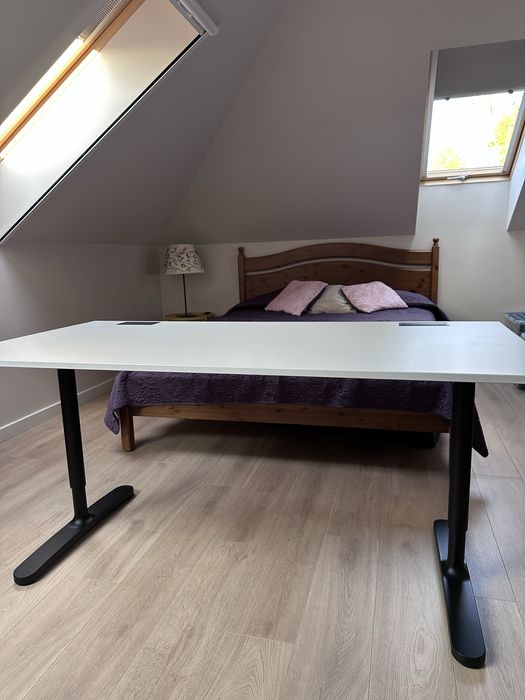 Biurko BEKANT  IKEA czarne podstawa regulowana, blat