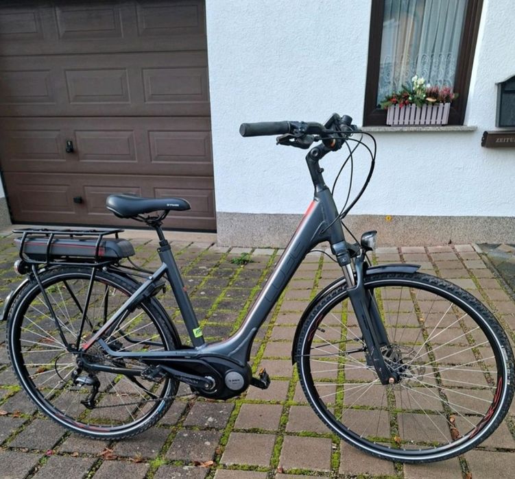Rower elektryczny Cube Touring Hybrid 400 easy entry 50cm silnik Bosch