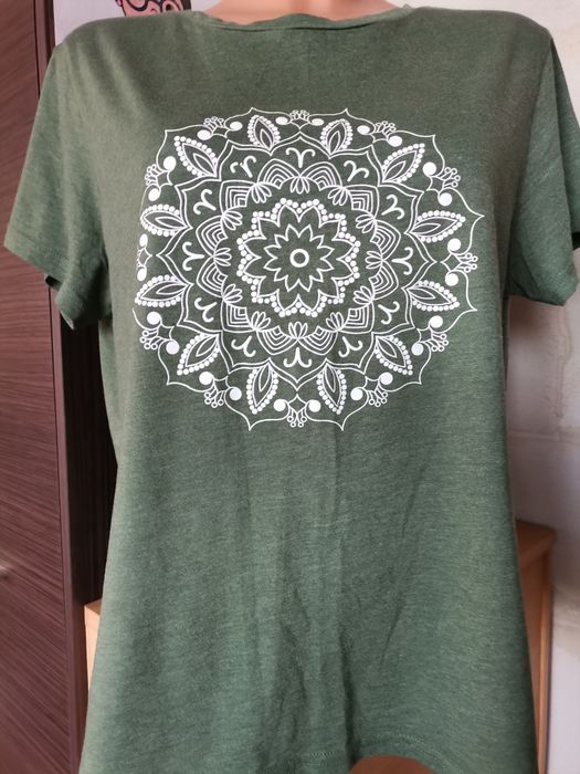 Bluzka/koszulka z domieszką bawełny rozmiar xl.