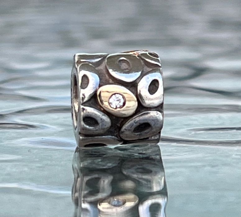 Pandora oryginał tt charms