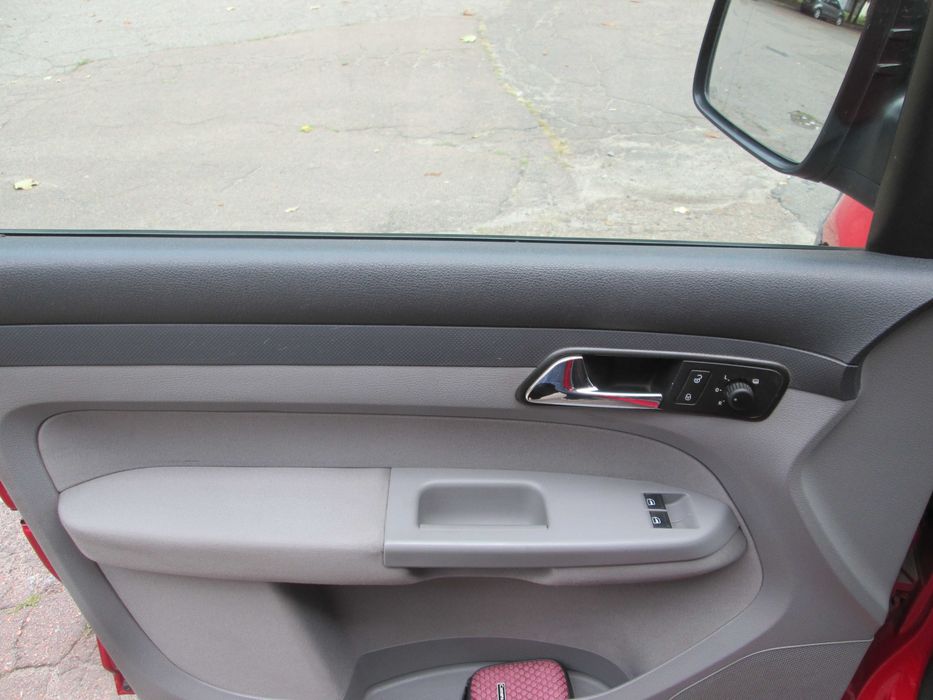 Volkswagen Caddy 2009 VIN WV2ZZZ2KZ9X108840 фото оголошення 8 з 22