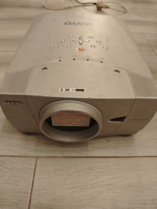 Projetor  Sanyo e 5 Lentes