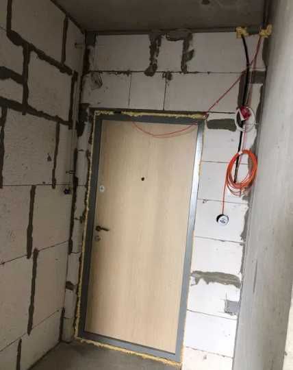 Продам квартиру-студию 26 кв.м. на Черёмушках. Лоджия 5 кв.м. Дом сдан