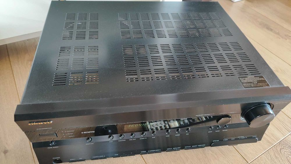 Amplituner ONKYO TX-SR 605