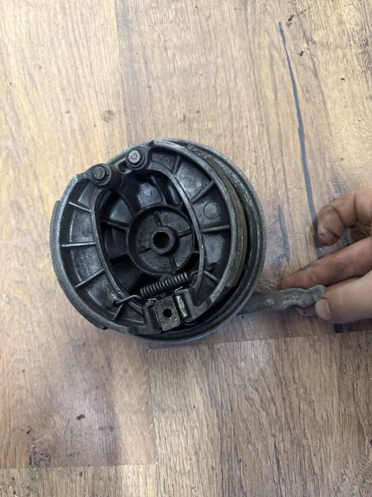 Szczękotrzymacz tył tylny Simson SR50 SR4 Schwalbe KR org DDR wysyłka