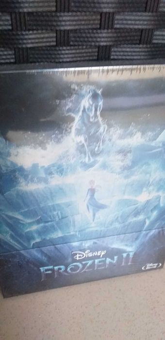 Frozen 2 II em Blu ray- caixa metálica novo e selado