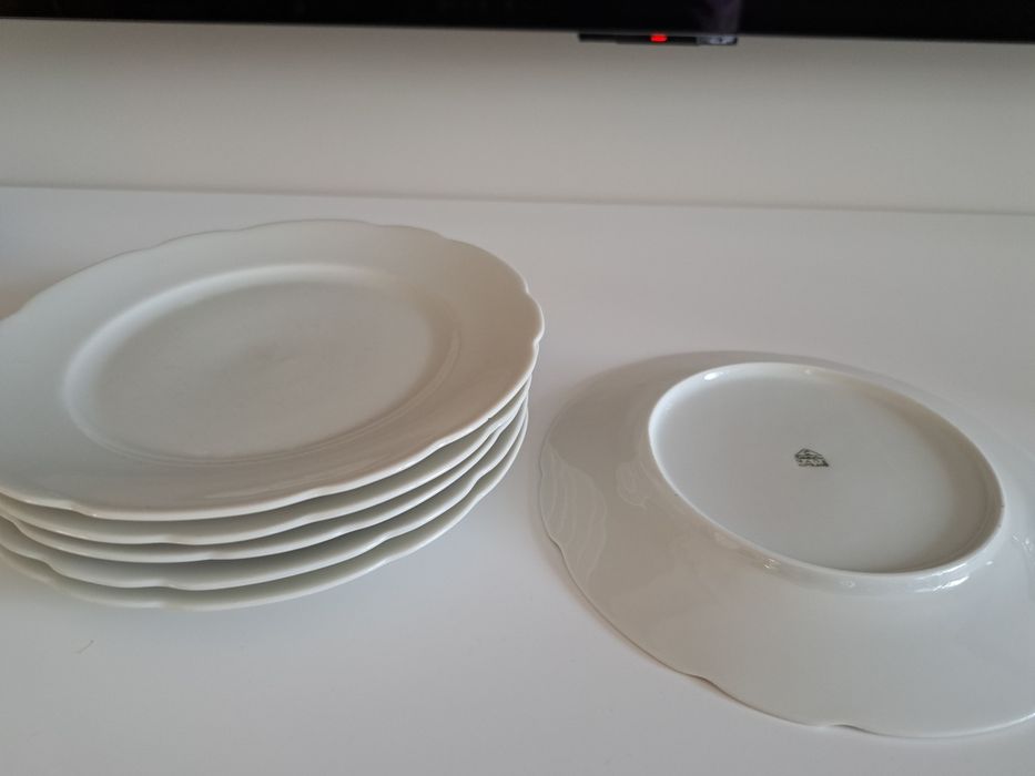 Talerze Ćmielów. Mam 6 szt. Cena za szt.