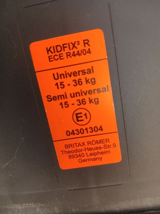 Продам авто крісло Britax Römer KIDFIX2 R Storm Grey в гарному стані