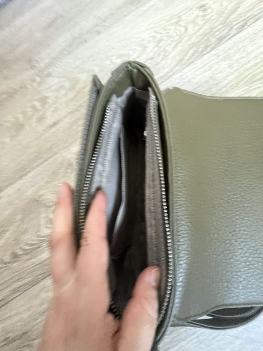 Продам сумку клач!
