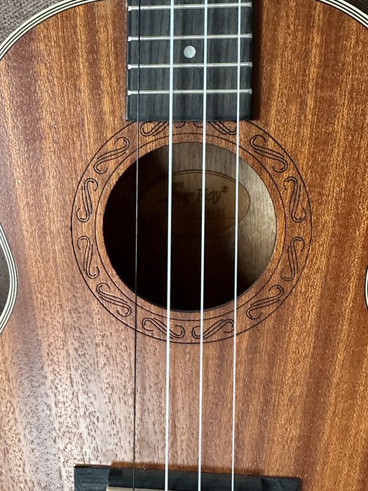 Ukulele tenorowe EverPlay model UK-26-30