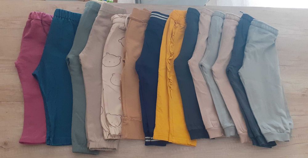 Zestaw ubranek dla dziewczynki r. 86 (50 sztuk)