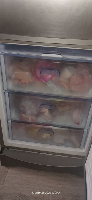 Продам холодильник!!