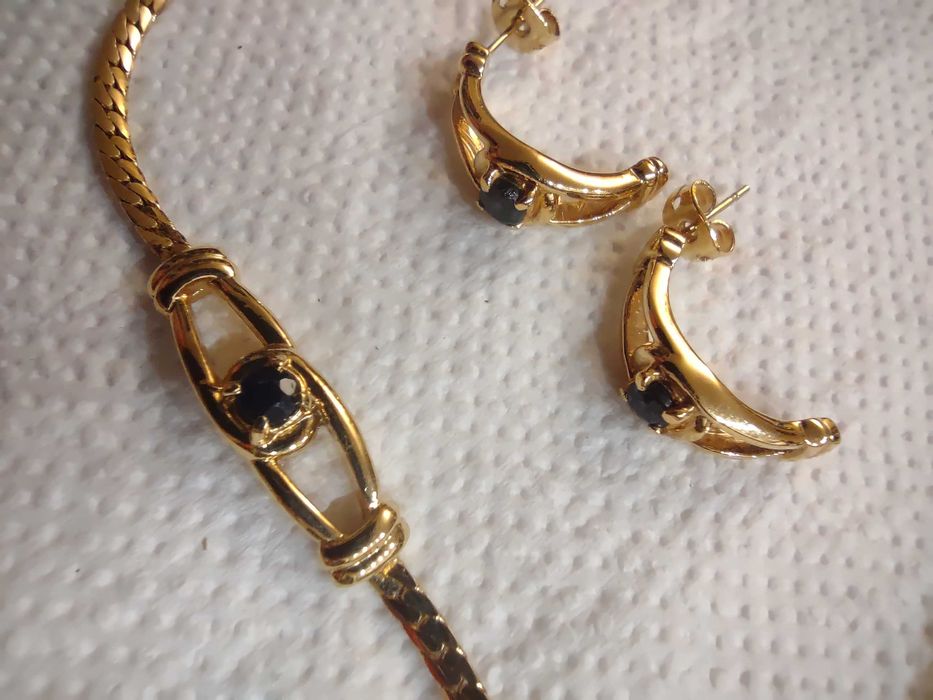 Komplet biżuterii bransoletka kolczyki